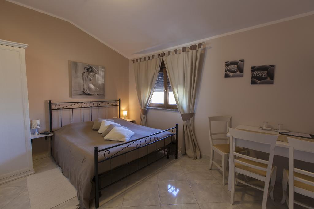 Guest House Navetta Fazana Bagian luar foto