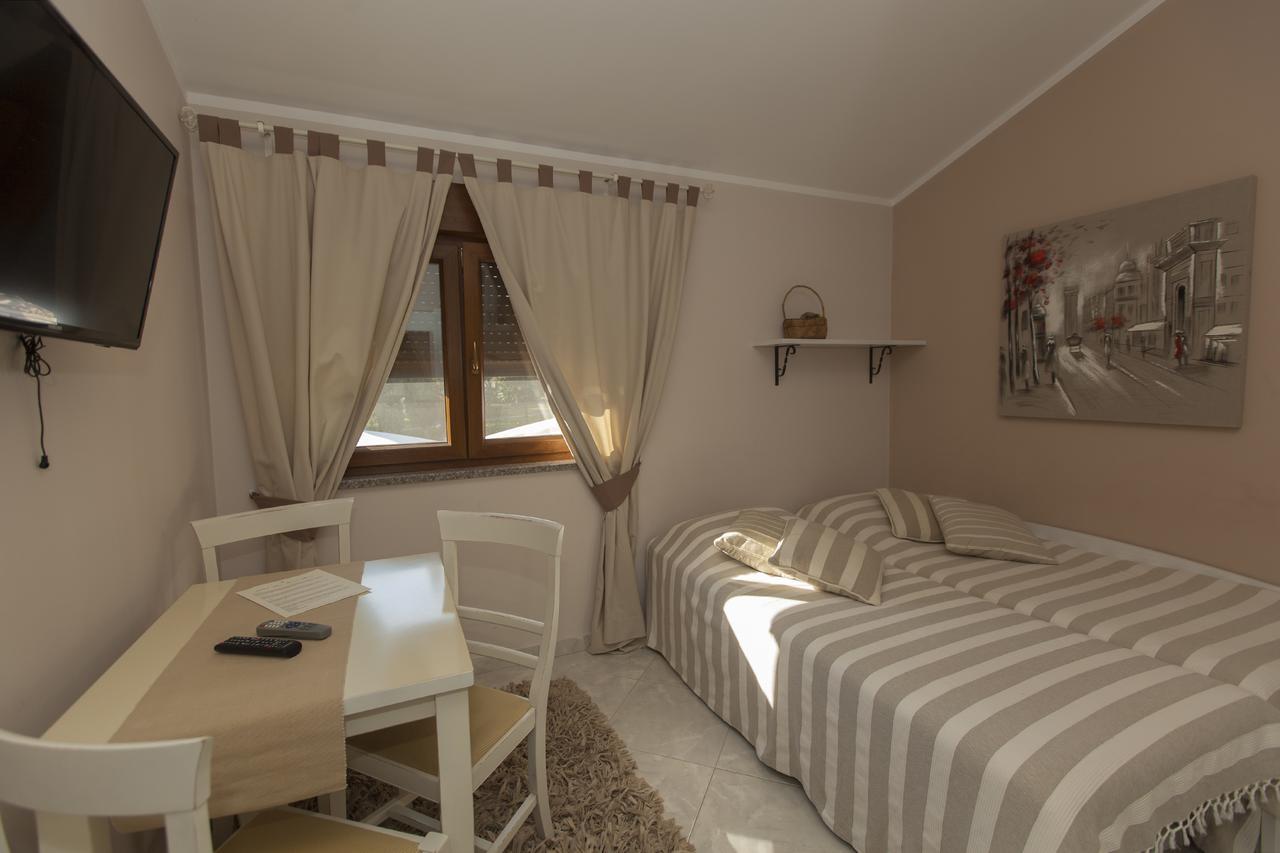 Guest House Navetta Fazana Bagian luar foto